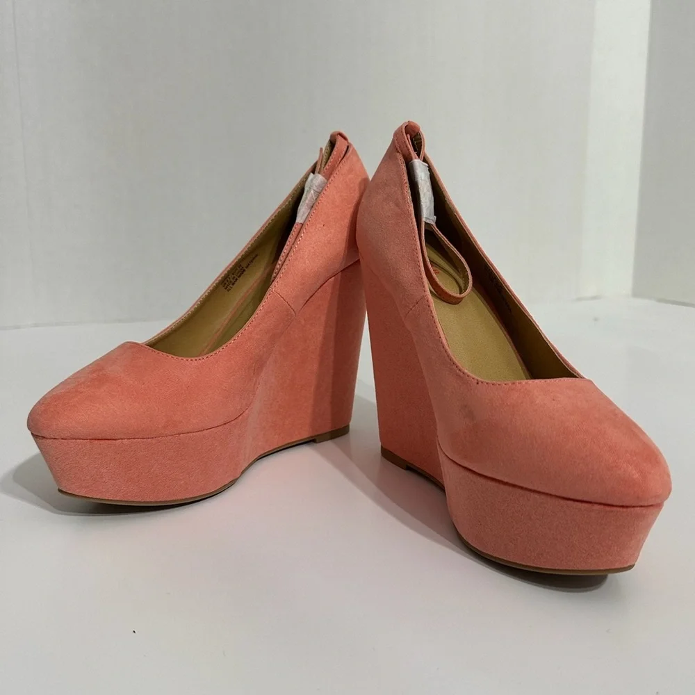 NIB JustFab Ceres Coral Suede Platform Wedge Heels Y2K Size 8.5